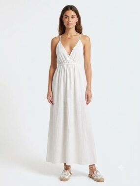 White Maxi Dress Women's XS Spaghetti Strap Flowy Summer Beach Boho Vacation